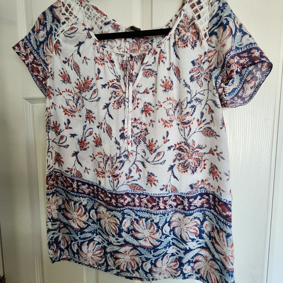 Lucky Brand ☆ Floral Print Women's Top. NWOT Pit - Pit 19" - Picture 7 of 10